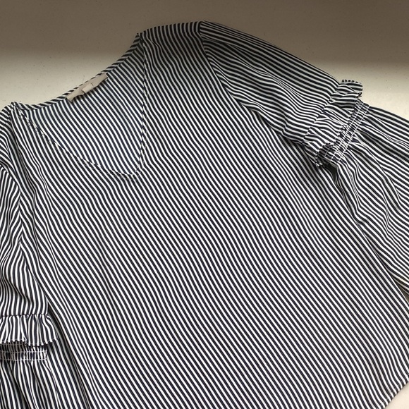 Loft women’s flowy top v neck vertical stripes bell sleeves size small - Picture 12 of 12